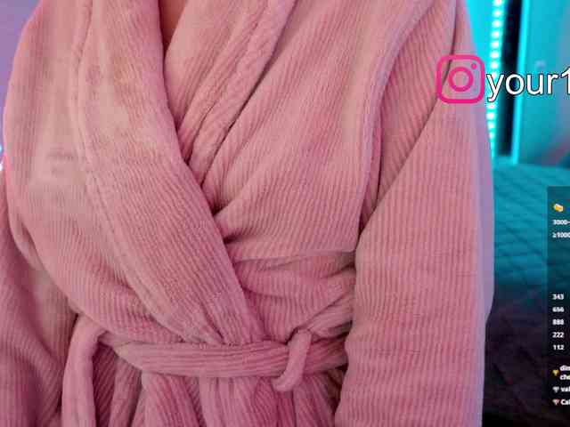 Изображение секс-шоу модели -VikkiL0vesCheese-