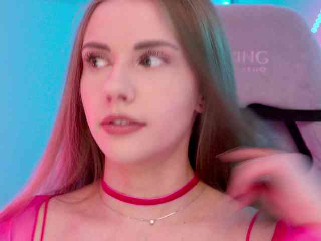 Изображение секс-шоу модели -VikkiL0vesCheese-