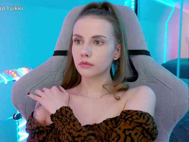 -VikkiL0vesCheese-'s sex show image