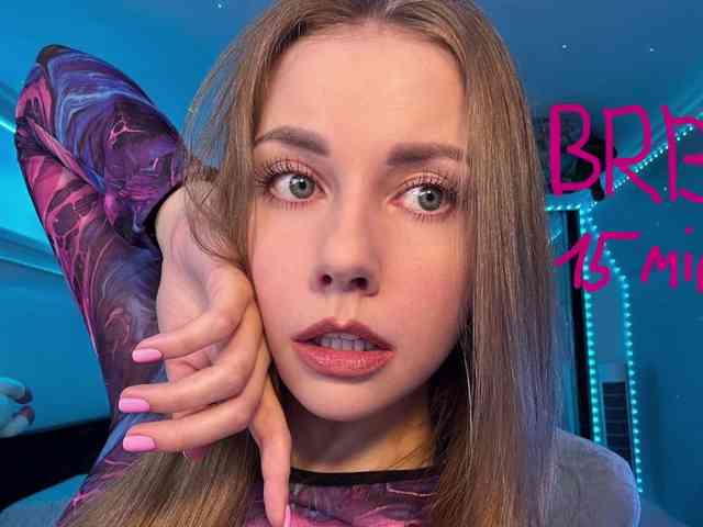 -VikkiL0vesCheese-'s sex show image