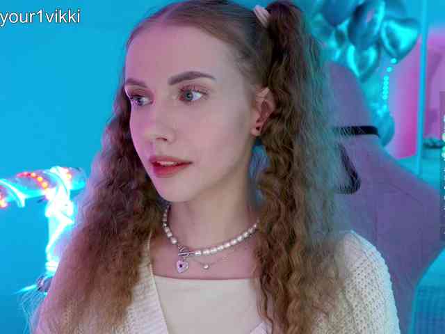 -VikkiL0vesCheese-'s sex show image