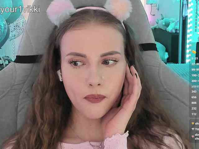 -VikkiL0vesCheese-'s sex show image