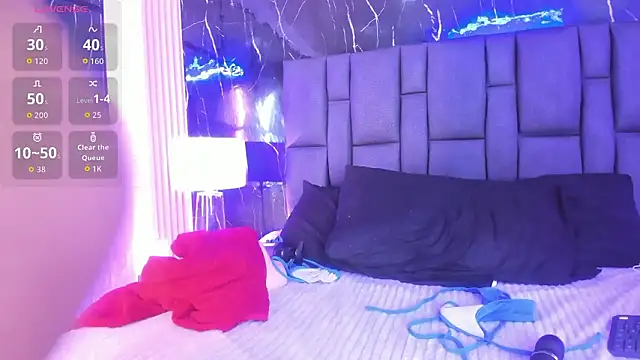 BustyGlow's sex show image