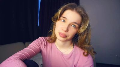 LindseyWatah's sex show image LindseyWatah's sex show image