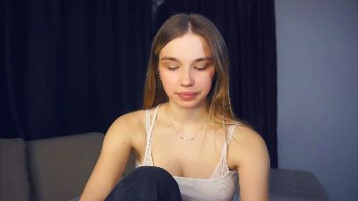 LindseyWatah's sex show image LindseyWatah's sex show image