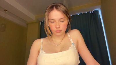 LindseyWatah's sex show image