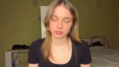 LindseyWatah's sex show image