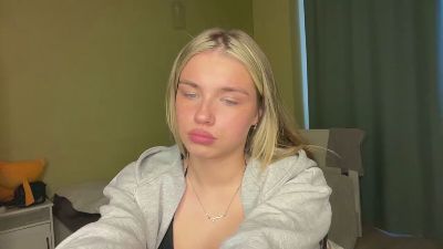 LindseyWatah's sex show image