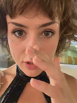 what_is_the_sun's sex show image