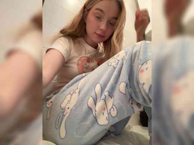 MeowMia's sex show image