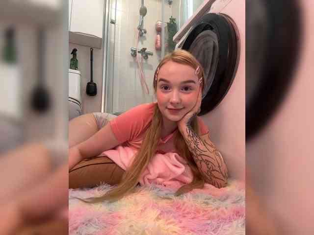 Sexshow-Bild von MeowMia Sexshow-Bild von MeowMia