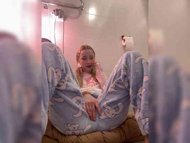 Sexshow-Bild von MeowMia Sexshow-Bild von MeowMia