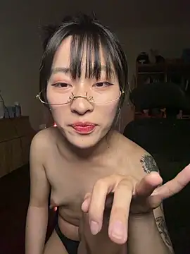 214Jun's sex show image