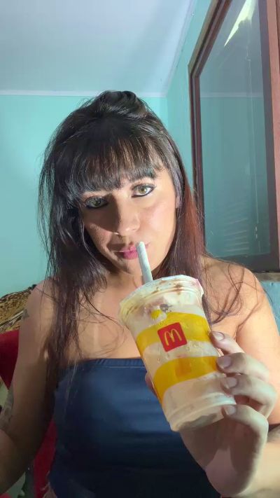 Sexshow-Bild von Carolzinha_fox Sexshow-Bild von Carolzinha_fox