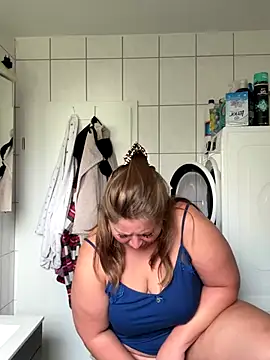 BootyLola's sex show image BootyLola's sex show image