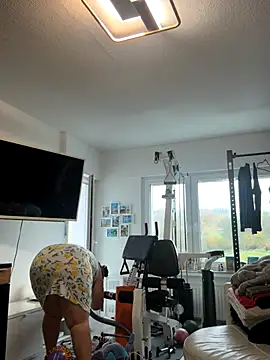 BootyLola's sex show image BootyLola's sex show image