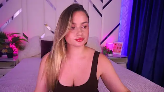 Изображение секс-шоу модели LindsieGreyy