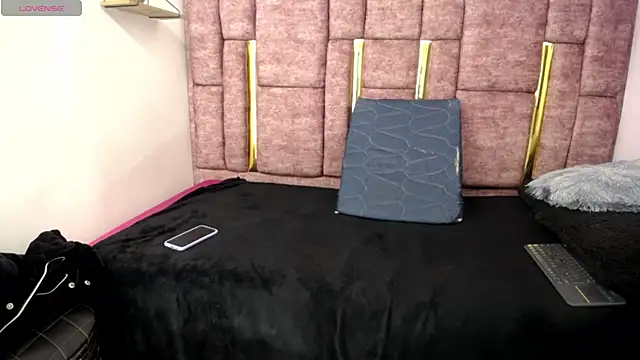 FRANCESCA_LOVE_'s sex show image