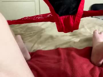 Изображение секс-шоу модели mykittyneedsuu