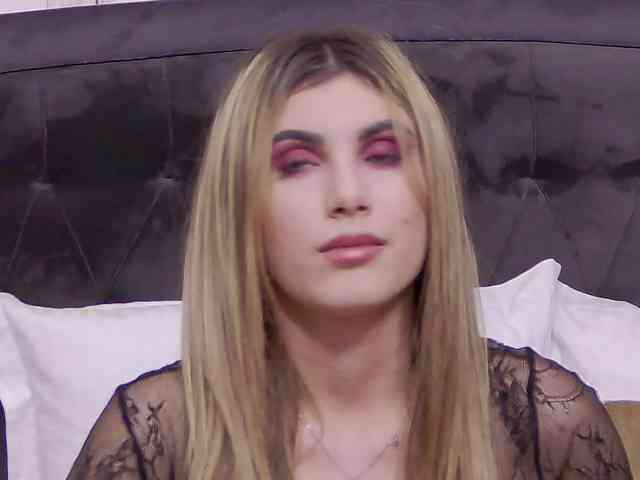 SweetAnisia's sex show image