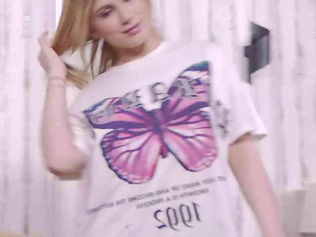 SweetAnisia's sex show image