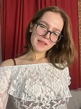 MyKittySayMeow's sex show image