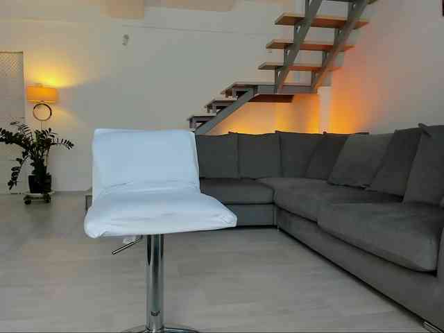 Laranya's sex show image