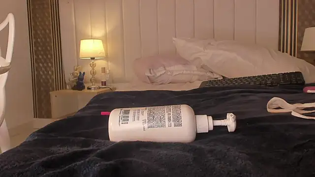 _dakota_a's sex show image