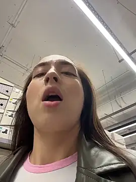 Holly_Play's sex show image