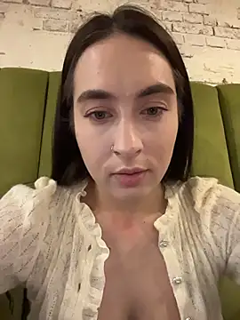 Holly_Play's sex show image