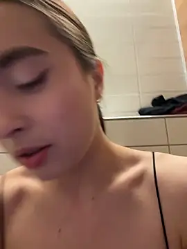 Holly_Play's sex show image Holly_Play's sex show image