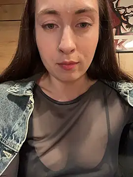 Holly_Play's sex show image