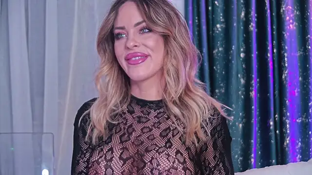 RoseEvann's sex show image