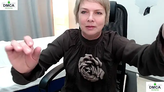 Pion_01's sex show image