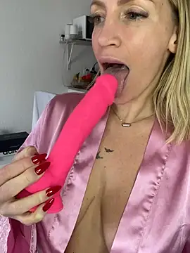 irina_k0valenk0's sex show image