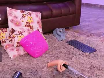 Изображение секс-шоу модели lara_giraldo Изображение секс-шоу модели lara_giraldo