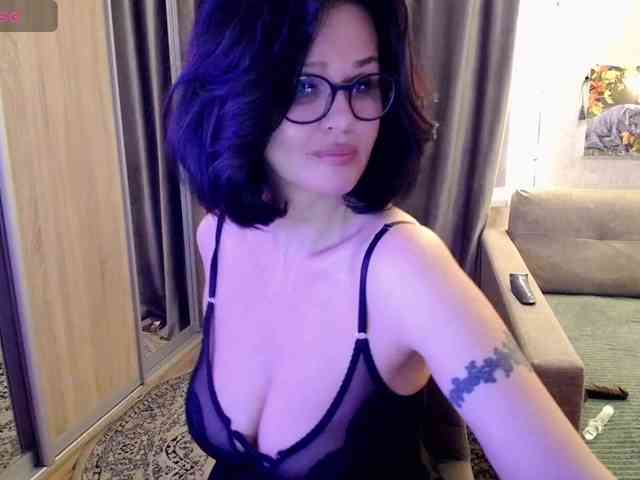 EVA1172a's sex show image
