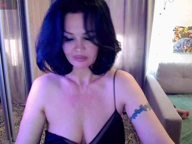 EVA1172a's sex show image