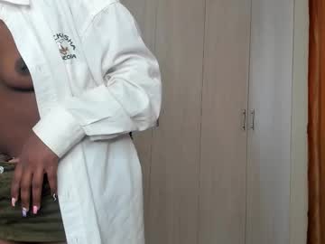 Sexshow-Bild von ebony_angelina Sexshow-Bild von ebony_angelina