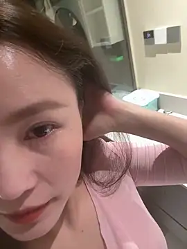 Krismil3's sex show image Krismil3's sex show image