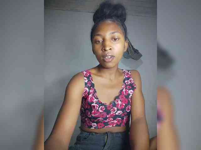 Sexshow-Bild von Annais19 Sexshow-Bild von Annais19