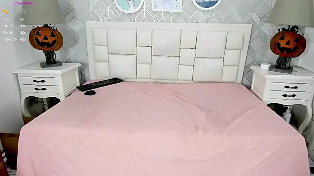 naia_cox's sex show image