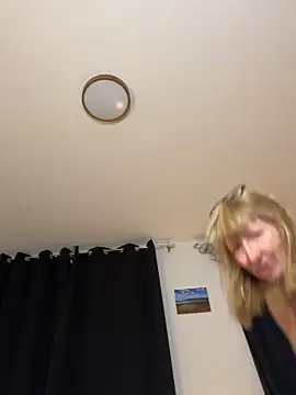 MatureKim's sex show image