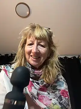 MatureKim's sex show image