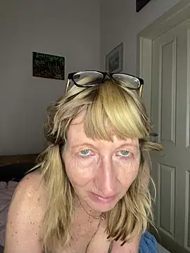 MatureKim's sex show image