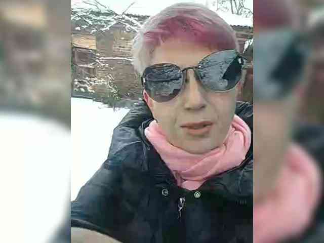 BUSINKA-25's sex show image