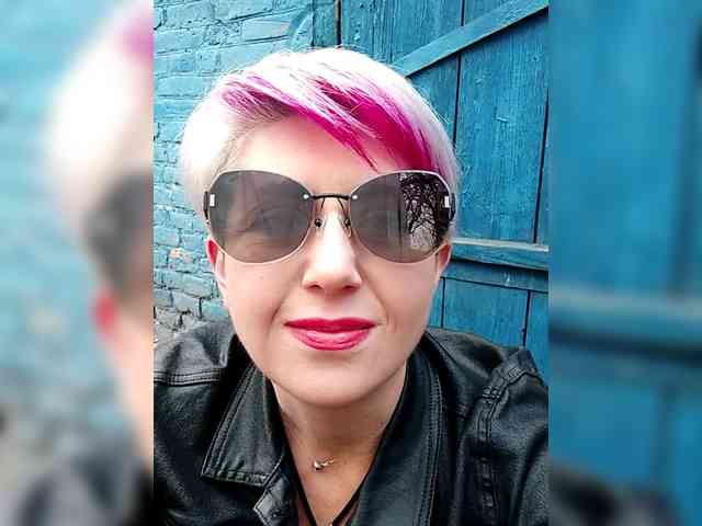 BUSINKA-25's sex show image