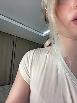 KittiLin's sex show image