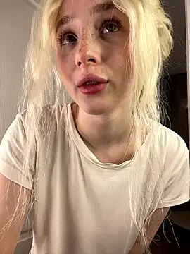 KittiLin's sex show image