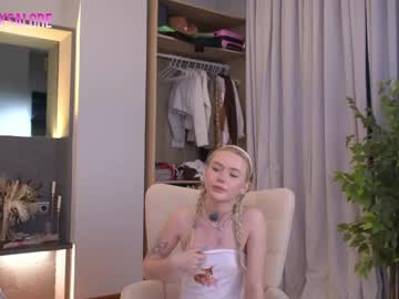 sashalore's sex show image